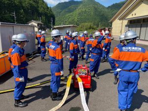 写真：第2分団　可搬ポンプ取り扱い講習2