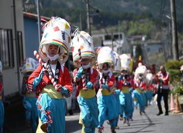 杵振り踊りの様子