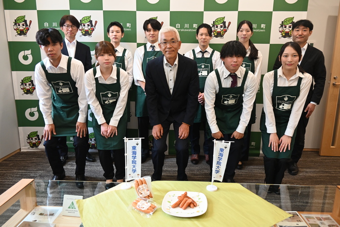 完成報告会の様子